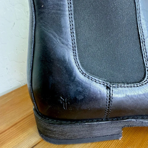 NEW FRYE TYLER Black Leather Chelsea Boot Men’s 10D - Picture 3 of 11